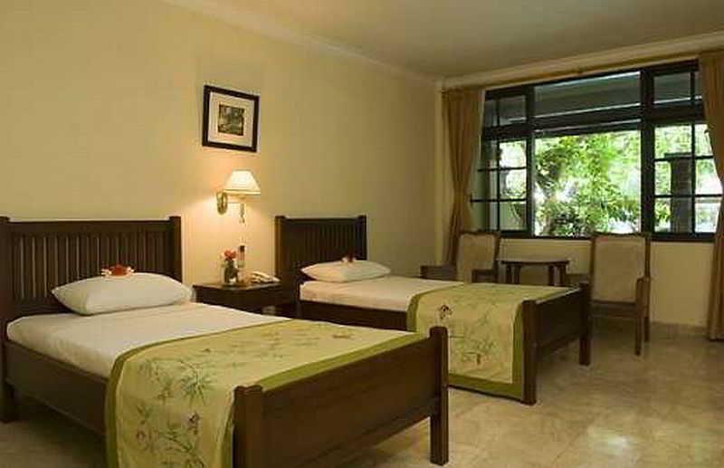 Hotel Puri Bambu Jimbaran Екстериор снимка