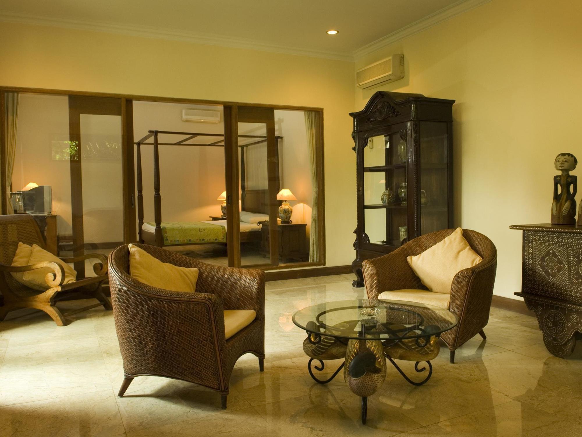 Hotel Puri Bambu Jimbaran Екстериор снимка